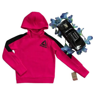 Reebok NWT Performance Pullover Hoodie Girls 6